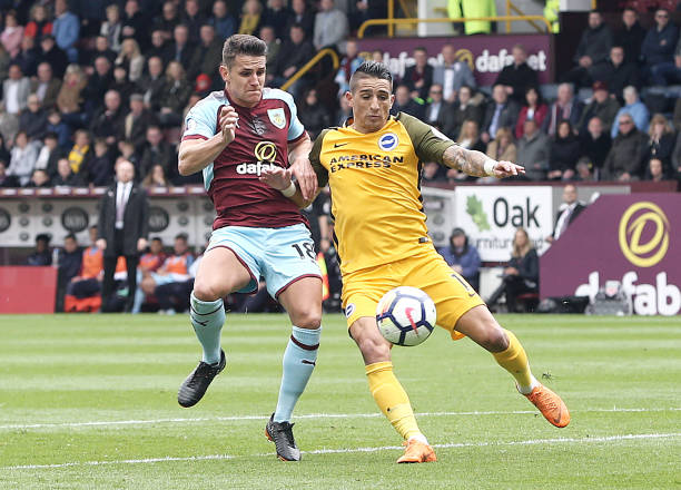 为米兰提供 为米兰提供